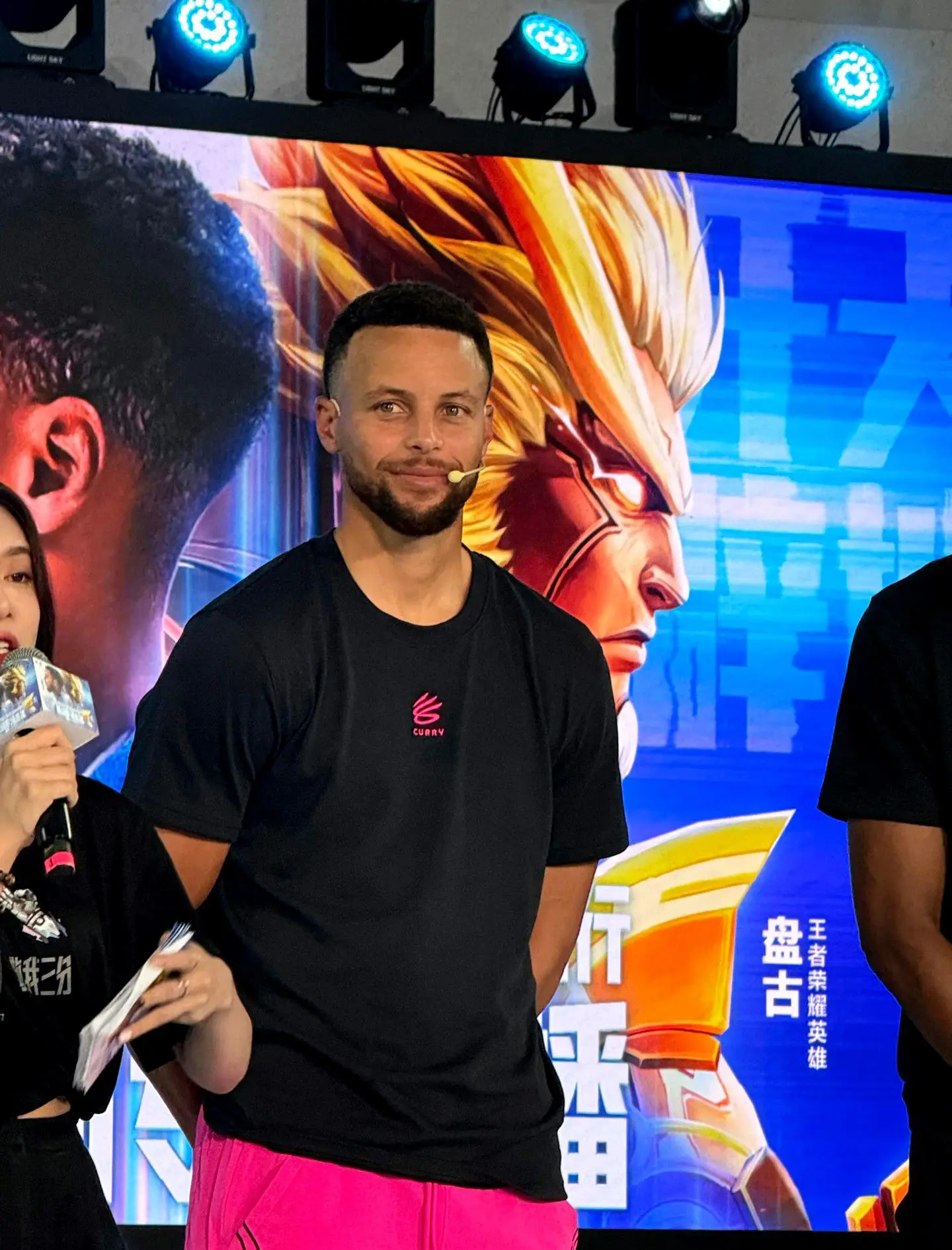 库里迎来十五赛季出色发挥,中国队观众热烈欢呼!