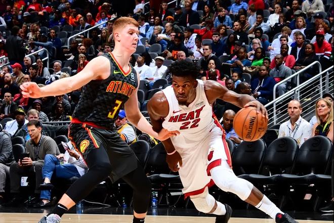 一站式服务平台-Scout连续五场比赛得分超过领先优势明显,老鹰不断突破!-一站式服务平台