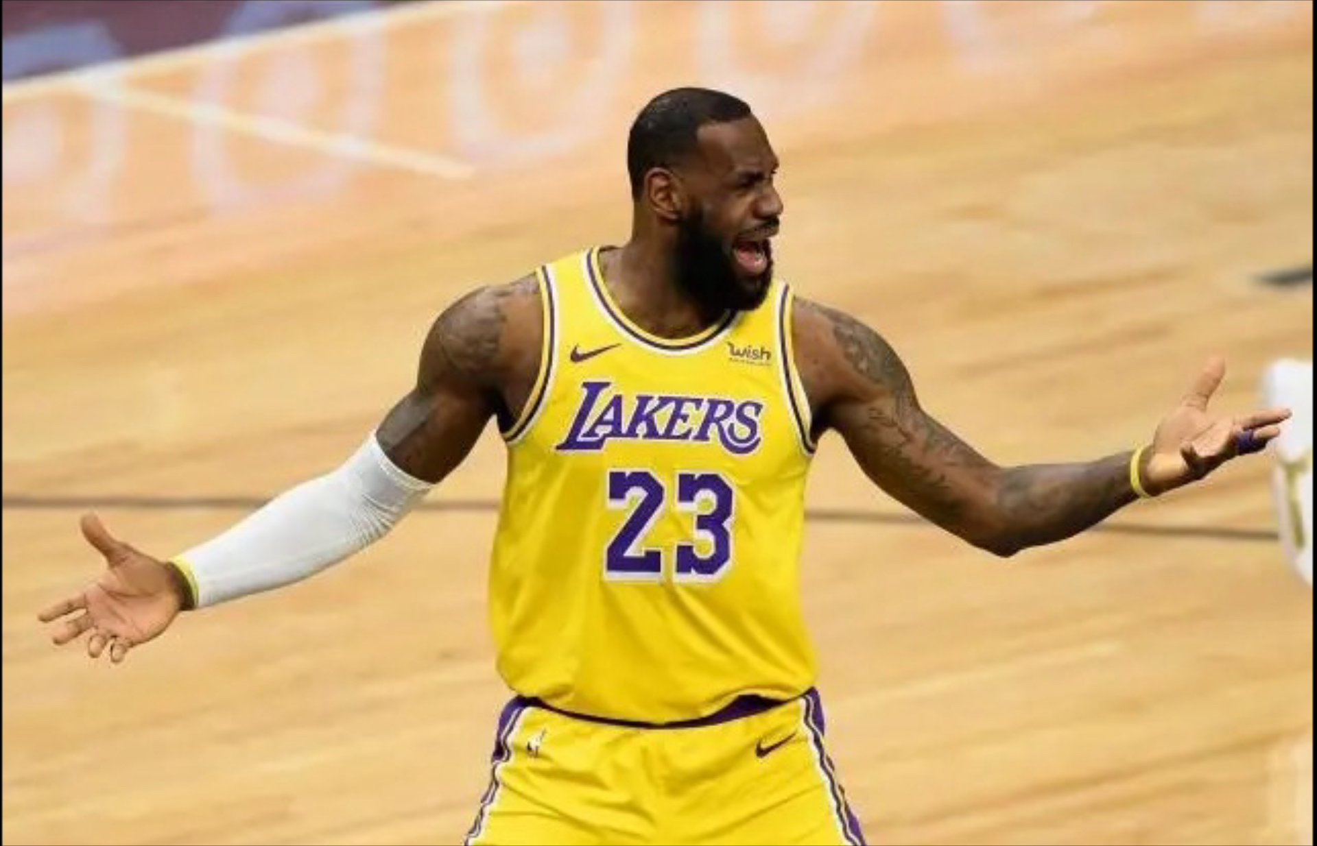 开云体育-詹姆斯焦点对战，塔图姆与90激战热火分钟，重要助攻胜负难料！热度持续攀升-开云体育