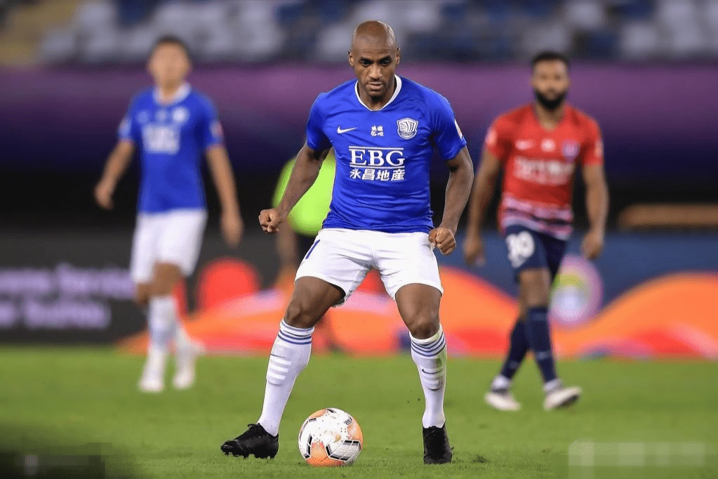 开云在线开户-风云突变！斯图加特转会期临场应变；足总杯版图或变；底气十足；阵容厚度经受考验-开云在线开户